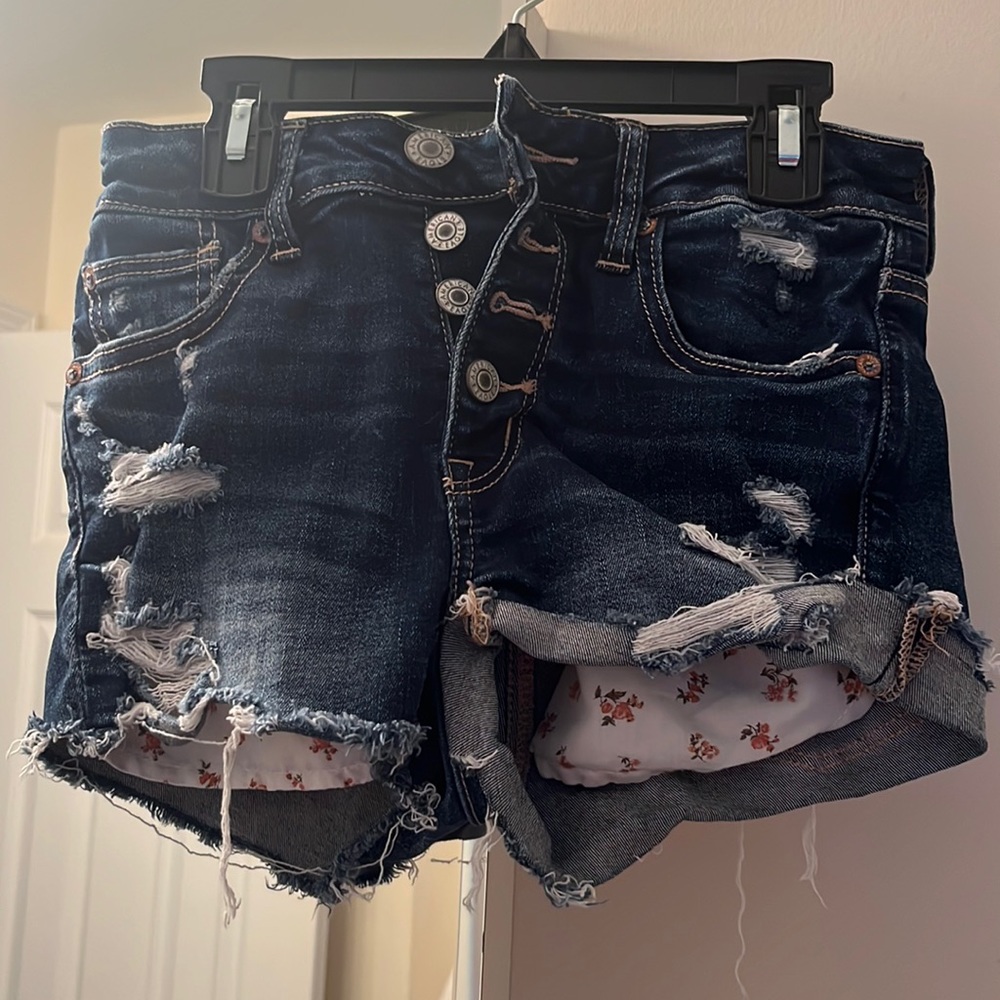 Jean shorts with Floral pocket